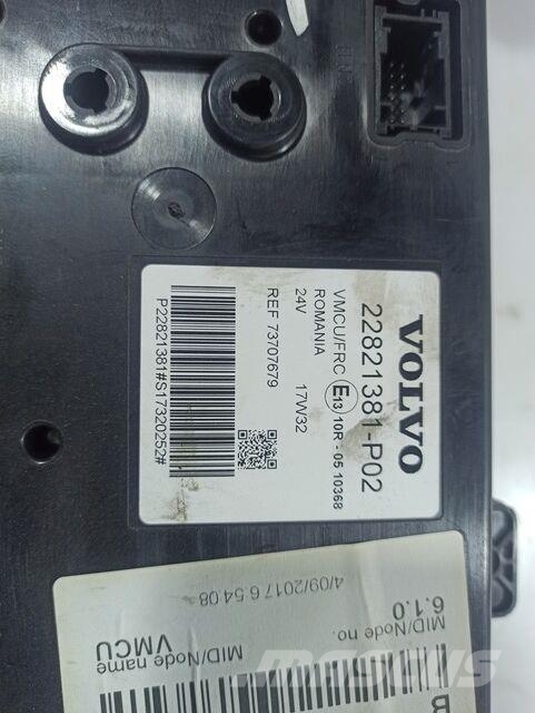 Volvo FH4 Placa de Circuitos Fusíveis Módulo VMCU Електроніка
