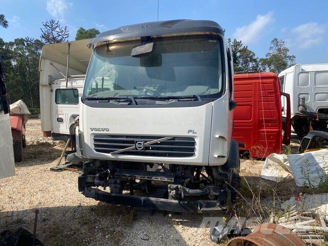 Volvo FL7 Cabine Completa Volvo Cabinas