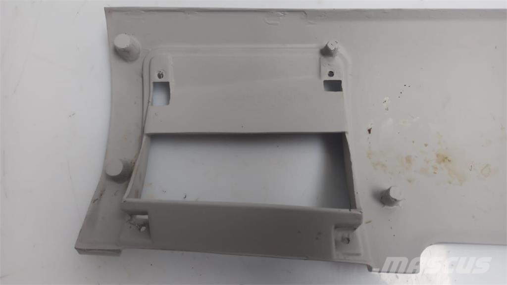 Volvo FL7 Painel Defletor Drt da Cabine Cabinas