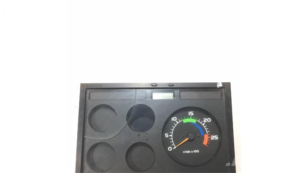 Volvo FL7 Painel de Instrumentos Lys - Elektronikk
