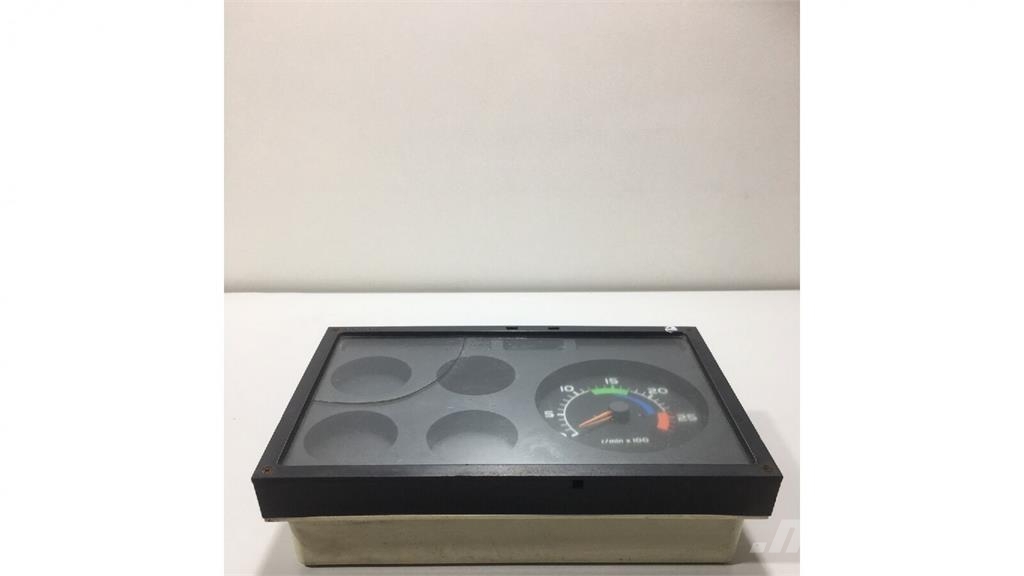 Volvo FL7 Painel de Instrumentos Lys - Elektronikk
