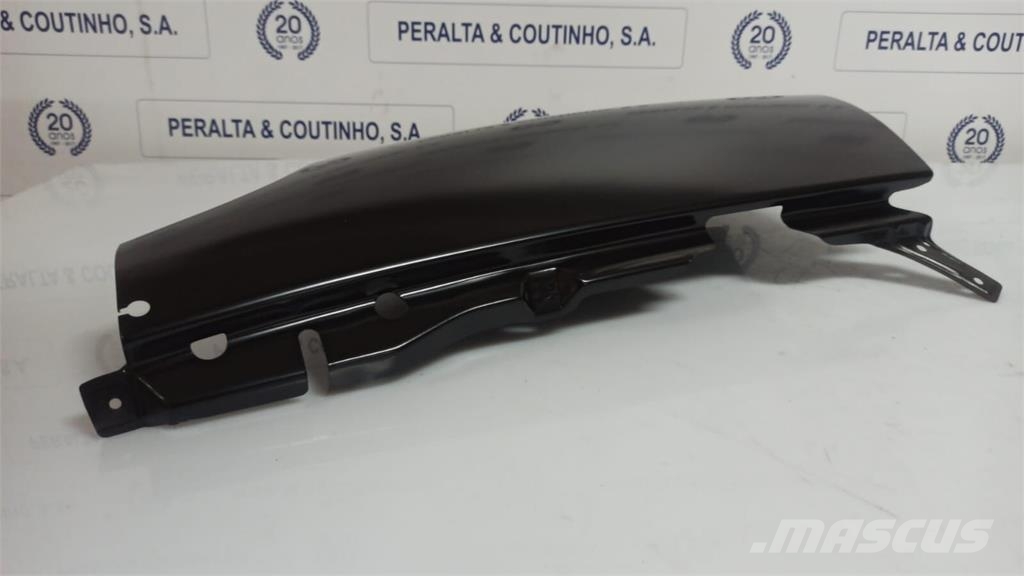 Volvo FM7 Canto da Cabine Cabinas