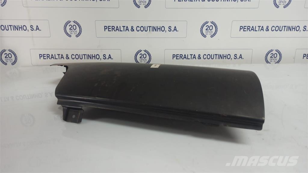 Volvo FM7 Canto da Cabine Cabinas