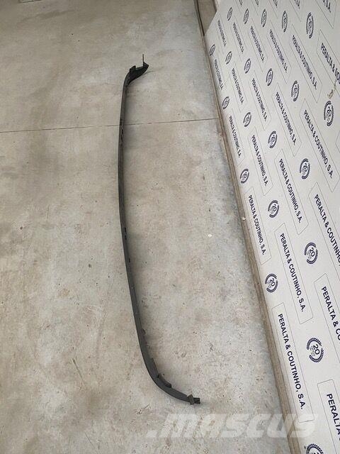 Volvo FM7 Spoiler do Pára - Choques FH Cabinas