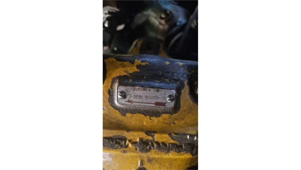 Volvo L120C Bomba Hidráulica Principal 油壓