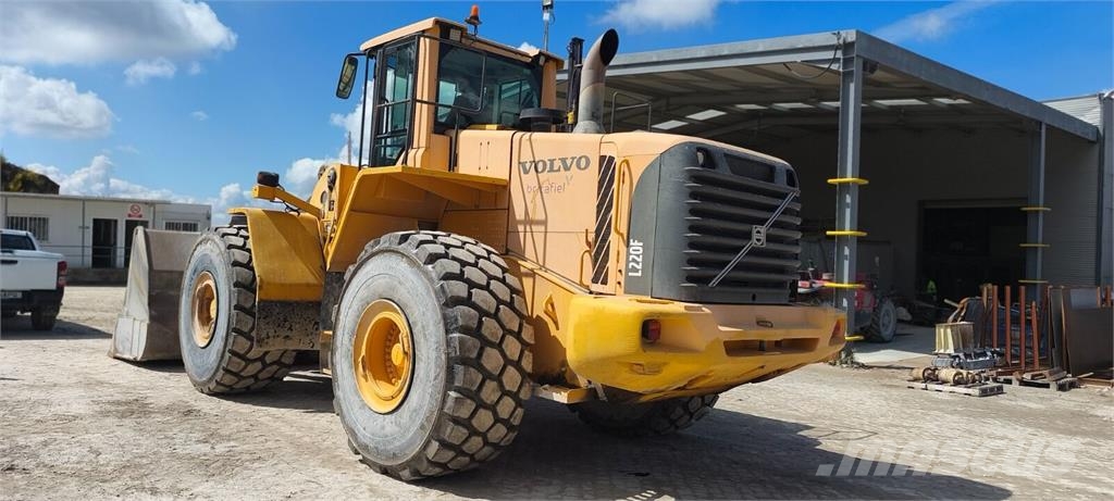 Volvo L220 Pás carregadoras de rodas