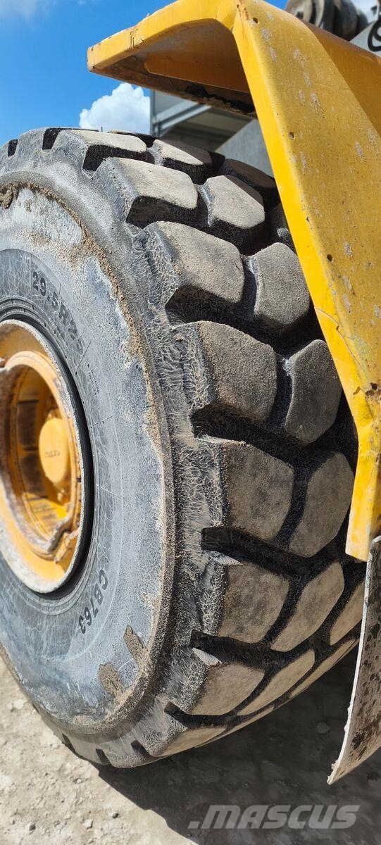 Volvo L220 Pás carregadoras de rodas