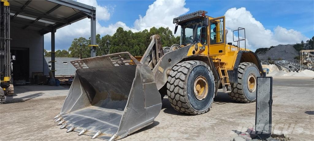 Volvo L220 Pás carregadoras de rodas