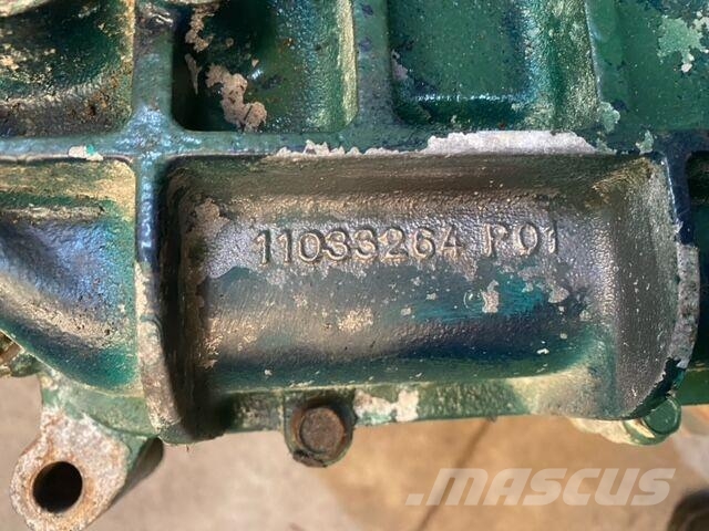 Volvo L90D محركات