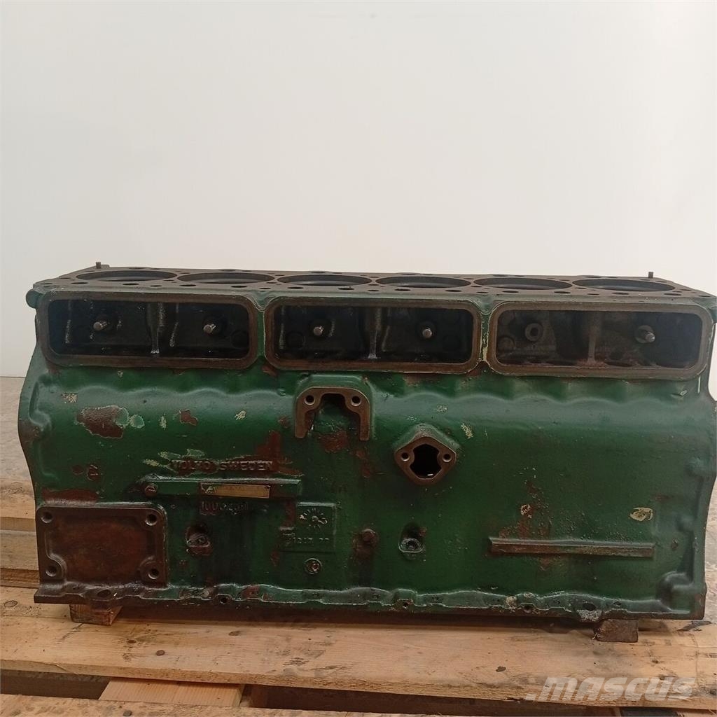 Volvo spare part - engine parts - cylinder block Motory