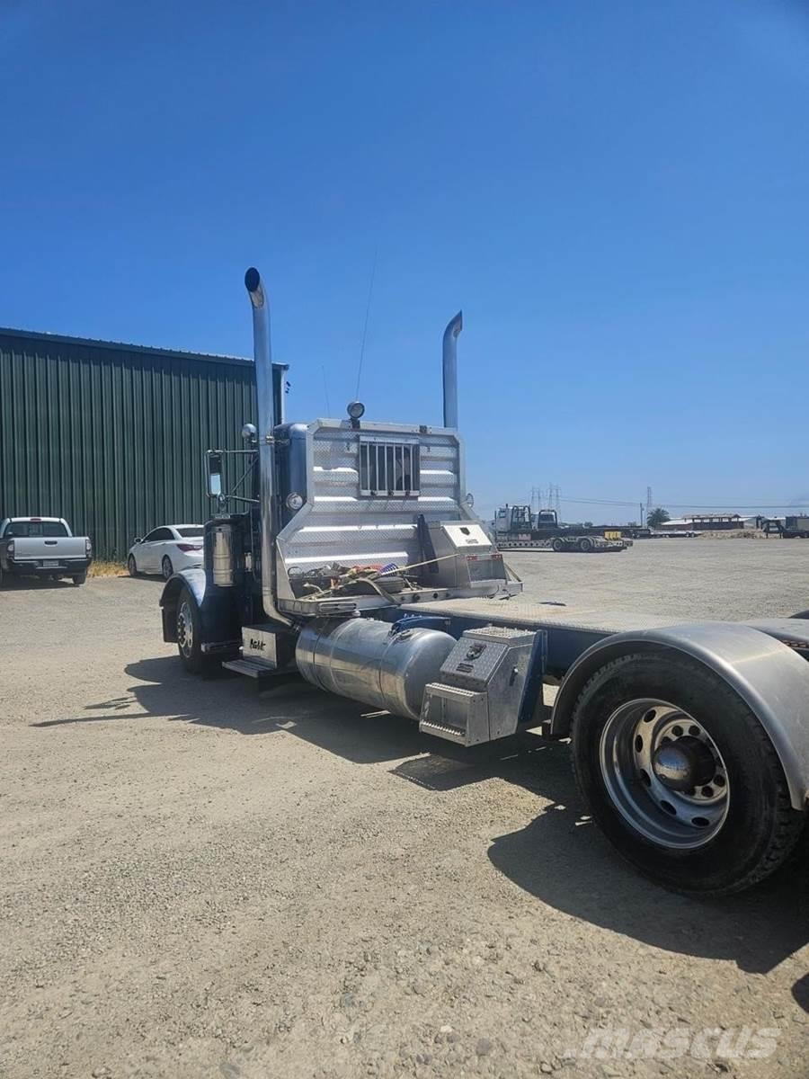 ピータービルト 379, 1987, Santa Rosa, California, アメリカ - 中古