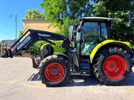 CLAAS ARION 520 Tractoren