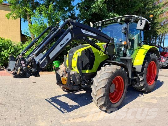 CLAAS ARION 520 Tractoren