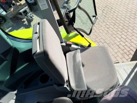 CLAAS ARION 530 Tractoren