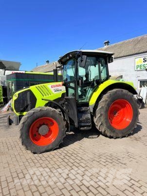 CLAAS ARION 530 Tractoren