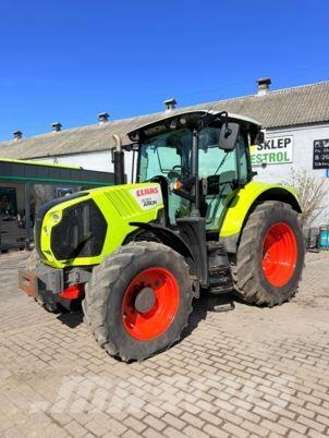 CLAAS ARION 530 Tractoren