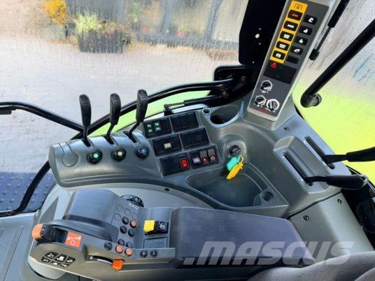 CLAAS ARION 610 CIS Traktorer