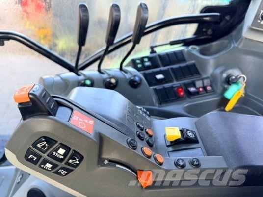 CLAAS ARION 610 CIS Traktorer