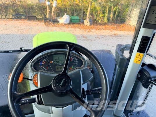 CLAAS ARION 610 CIS Traktorer