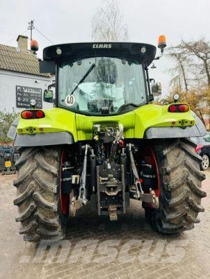CLAAS ARION 620 Tractoren