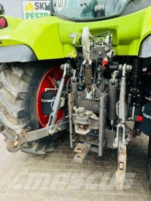 CLAAS ARION 620 Tractoren