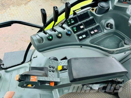 CLAAS ARION 620 Tractoren