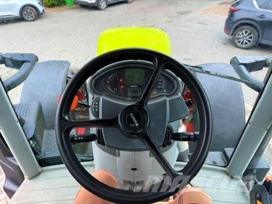CLAAS ARION 630 Tractoren