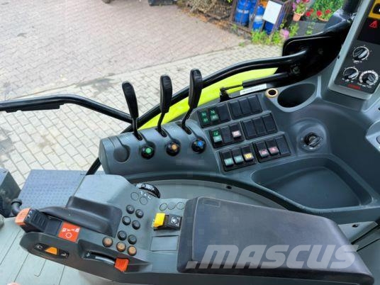 CLAAS ARION 630 Tractoren