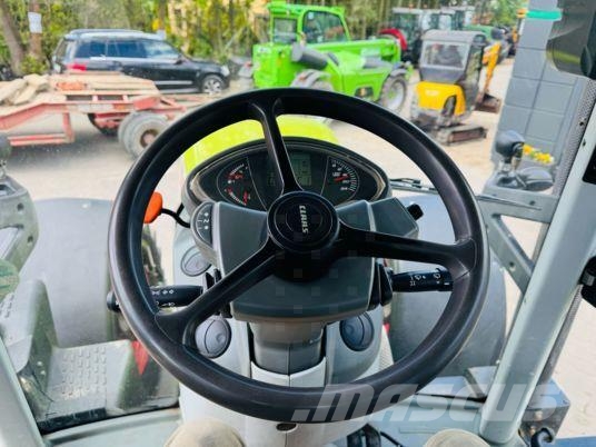 CLAAS ARION 640 Tractors