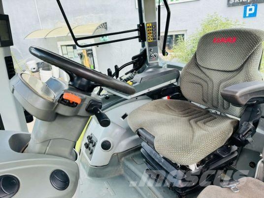 CLAAS ARION 640 Tractors