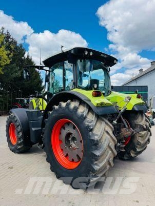 CLAAS ARION 640 Tractors