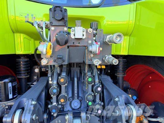 CLAAS ARION 650 CEBIS Tractoren