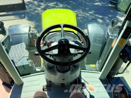 CLAAS Arion 650 CIS+ Tractoren