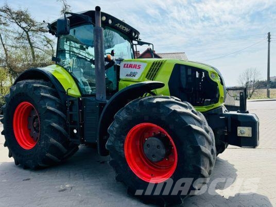 CLAAS AXION 840 Tractoare