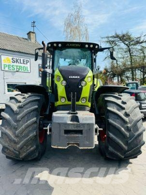 CLAAS AXION 840 Tractoare