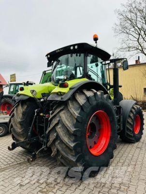 CLAAS AXION 850 Tractoare