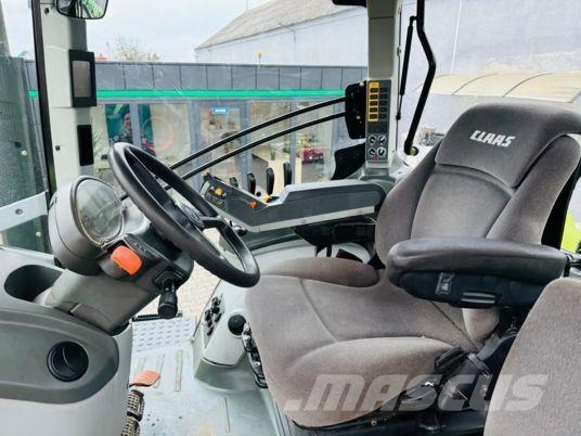 CLAAS AXION 850 Tractoare