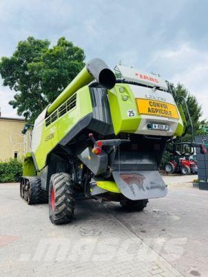 CLAAS LEXION 760 Зернозбиральні комбайни