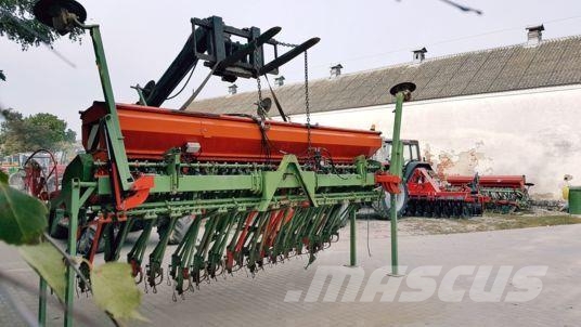 Kuhn LOGISEM 4000 Perforatoare