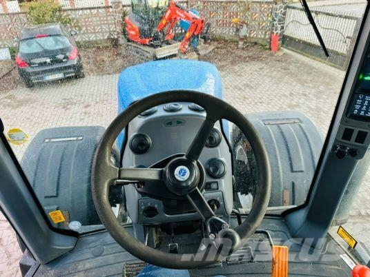New Holland T8040 Traktorid