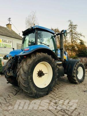 New Holland T8040 Traktorid