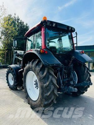 Valtra N101 Tractoren