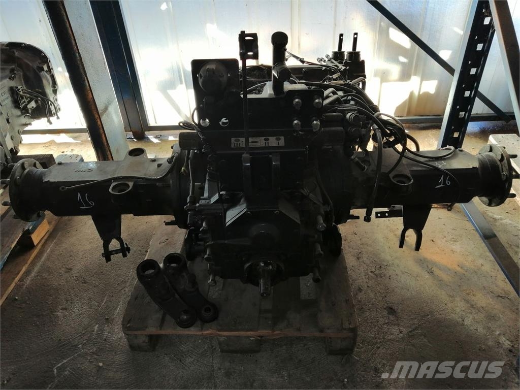 CNH spare part - transmission - differential CNH Váltók