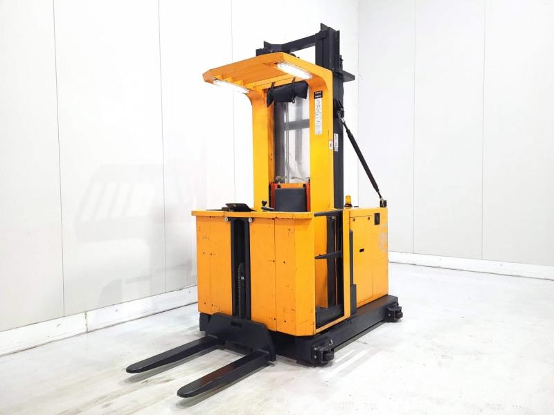 BT OP1000HSE Medium lift order pickers