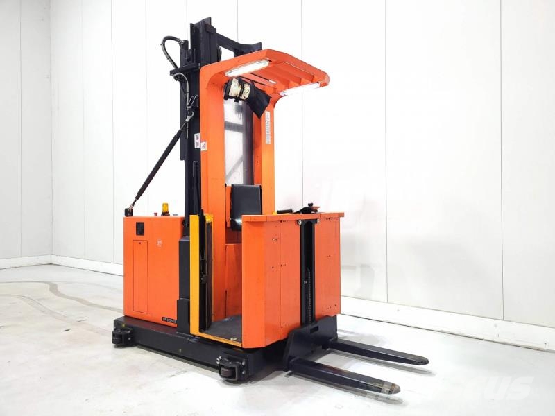BT OP1000HSE Medium lift order pickers