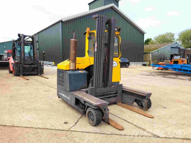 Combilift C3000 GAS 4방향 리치트럭