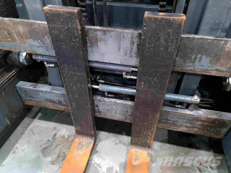 Combilift C5000SL Nelitietrukit