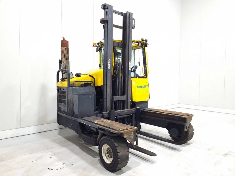 Combilift C5000XL LPG 4-way reach trucks