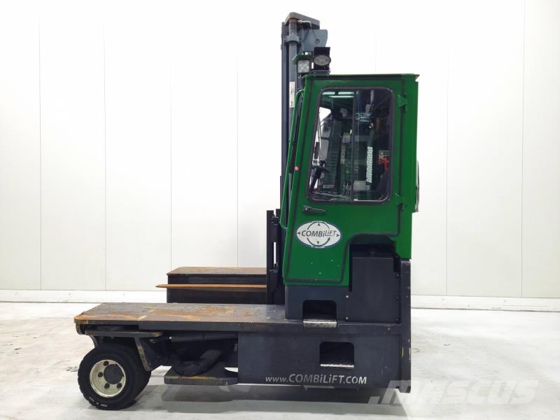 Combilift C8000 4방향 리치트럭