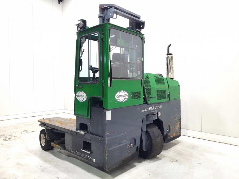 Combilift C8000 4방향 리치트럭